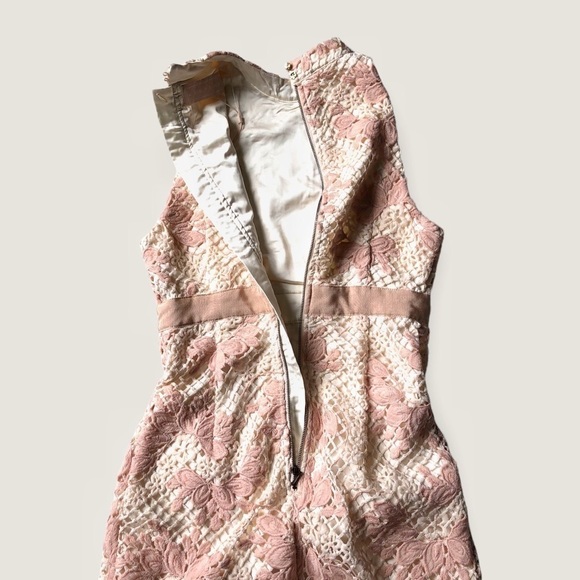 Keepsake the Label Lace Midi Dress Mermaidcore Crochet Handkerchief Hem Size 4 - Picture 12 of 16